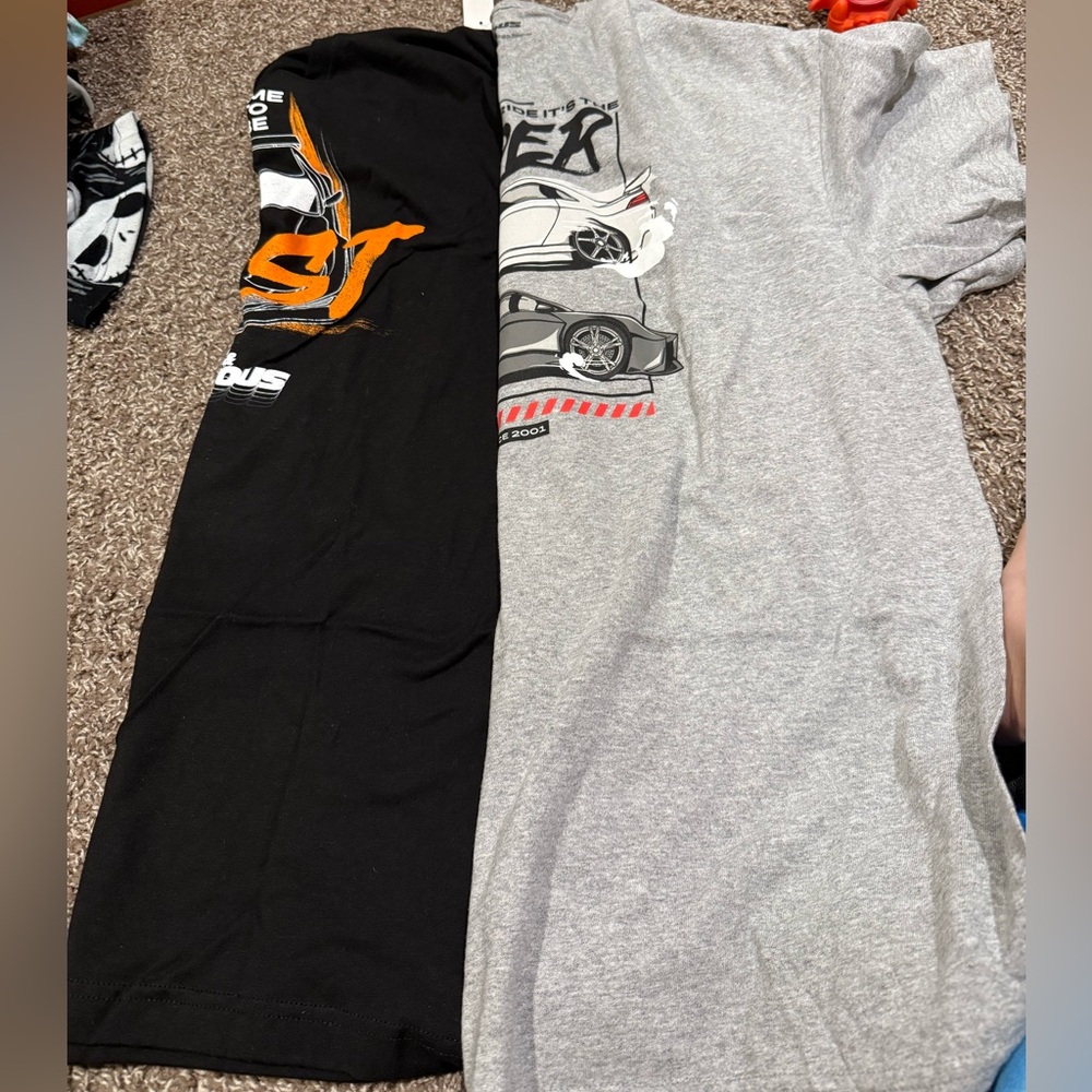 🥯2 Black and Gray Graphic T-Shirts fast and furious